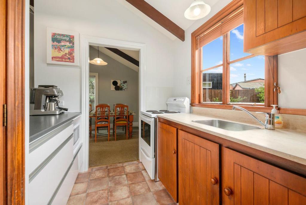 Central Peach - Queenstown Holiday Home Eksteriør bilde