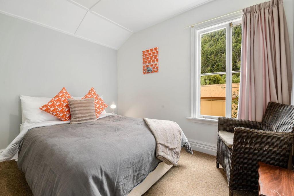 Central Peach - Queenstown Holiday Home Eksteriør bilde