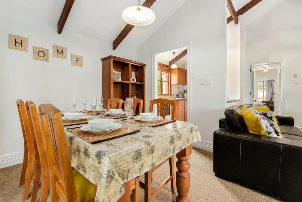 Central Peach - Queenstown Holiday Home Eksteriør bilde